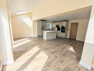 Photo 21- click for photo gallery